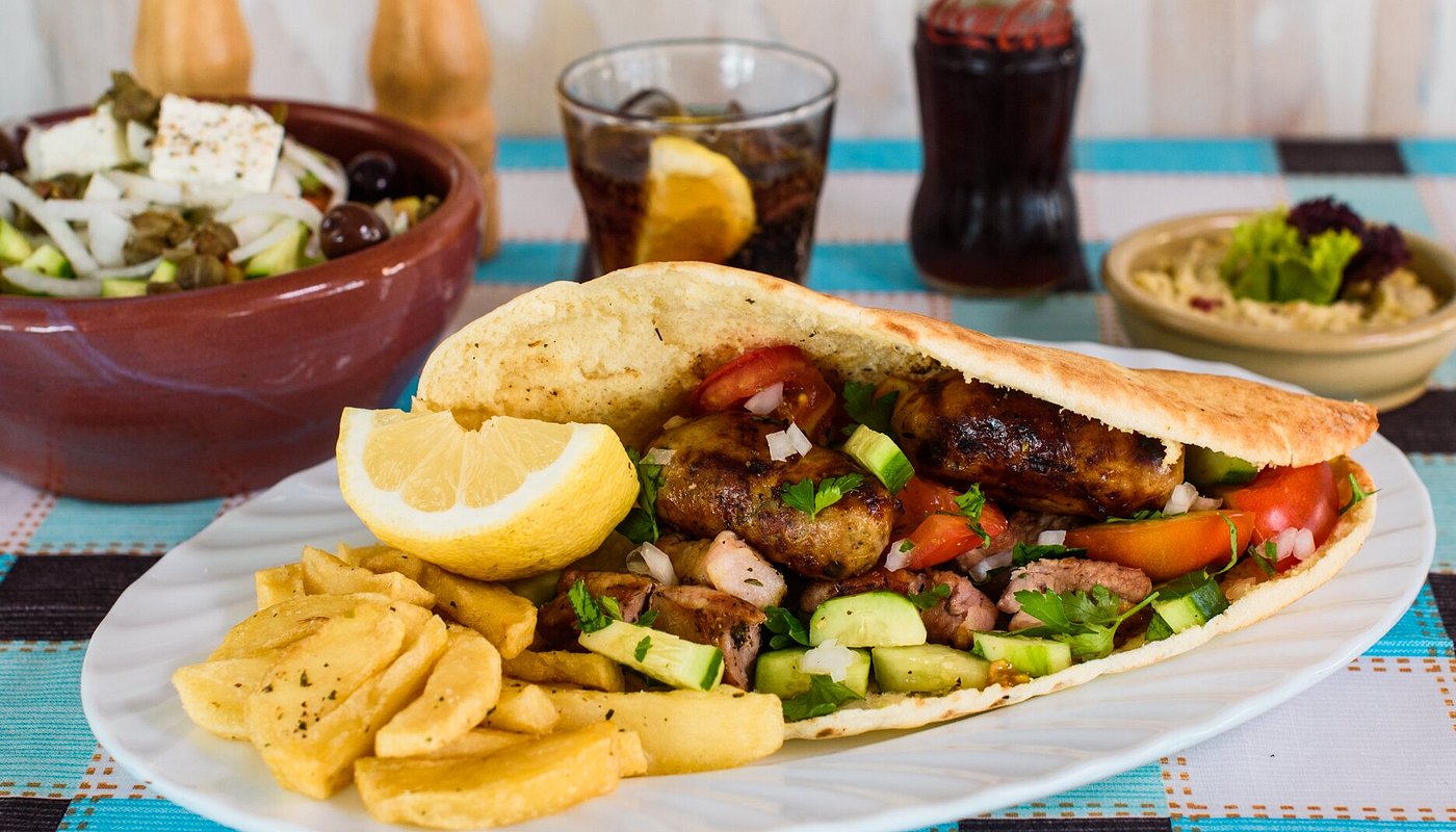 souvlakia in pitta